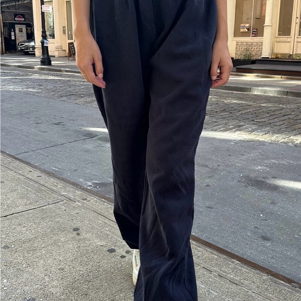 Rosa Brandy Melville Sweatpants John Galt